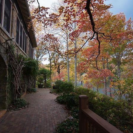 Lodge On Lake Lure Ngoại thất bức ảnh