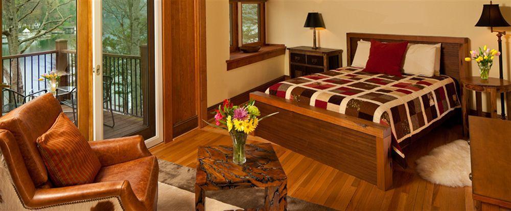 Lodge On Lake Lure Ngoại thất bức ảnh
